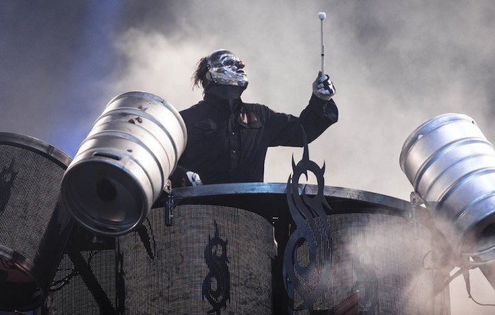SlipknotのShawn Crahan、バンドがマスクを脱ぐことはない理由を語る