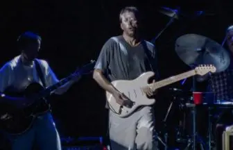 Eric Clapton、1994年のライブ・パフォーマンス作品『NOTHING BUT THE