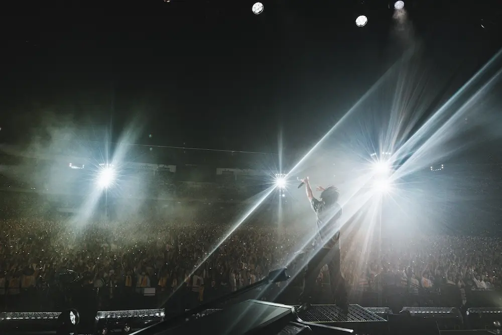 Official髭男dism、初のスタジアムライブ『OFFICIAL HIGE DANDISM LIVE