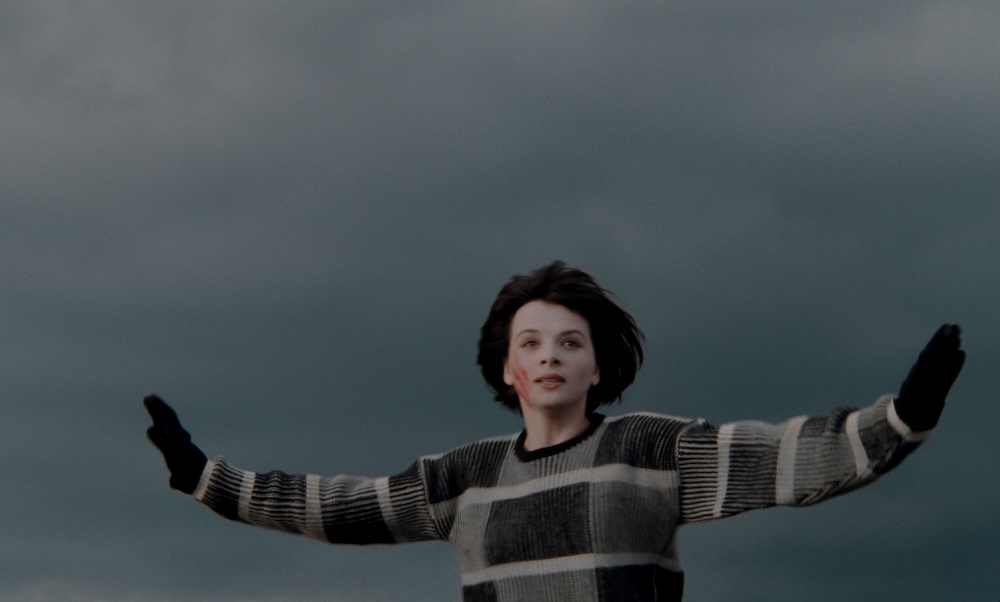 弱冠25歳、レオス・カラックスの評価を決定づけた『汚れた血』4K