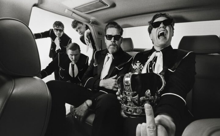 THE HIVES