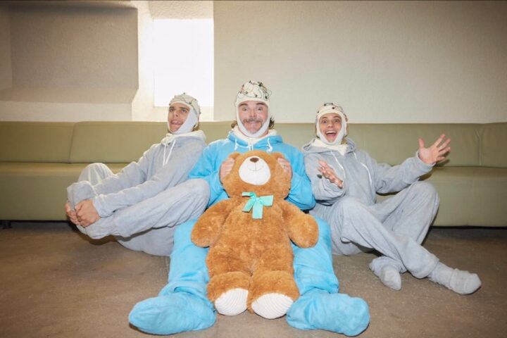 Ca7riel & Paco Amoroso